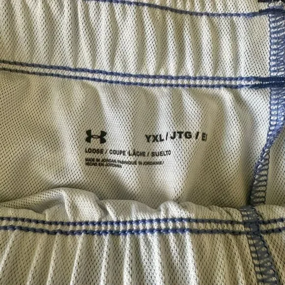 Girls Under Armor Youth Large Elastic Waist Running Shorts Athletic Wear YXL - Picture 3 of 3